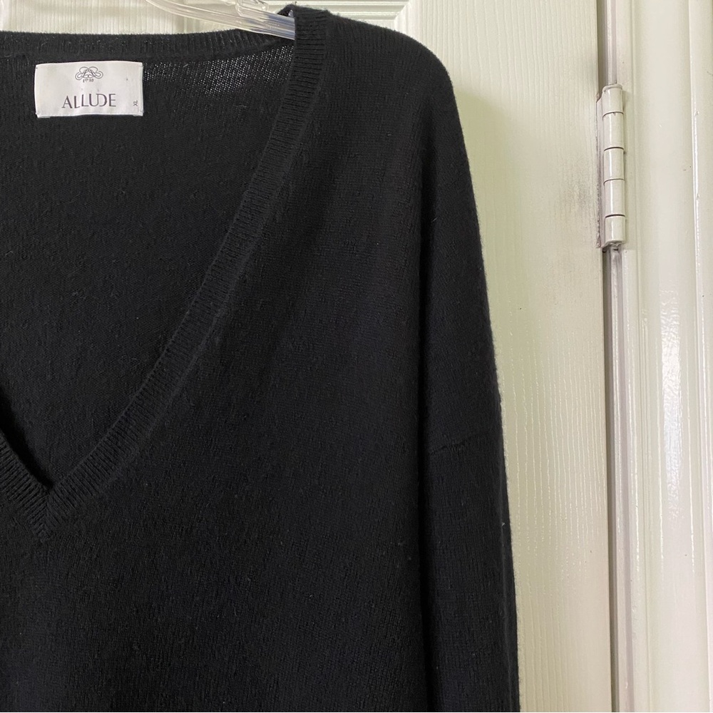 Allude 100% Cashmere Black V-Neck Pullover Womens Size XL Eco-Friendly Sweater - Picture 3 of 12